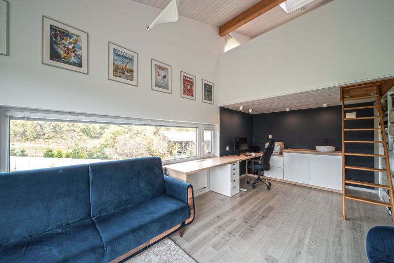 DrevoaStavby.cz Elegantní patrová dřevostavba podle architektonického návrhu DrevoaStavby.cz Elegantní patrová dřevostavba podle architektonického návrhu pracovna