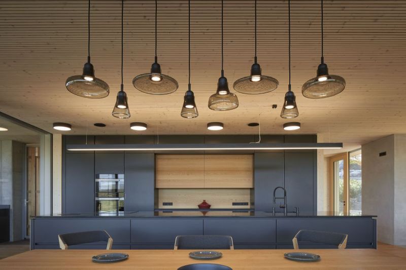 DrevoaStavby.cz Rozlehlá přízemní dřevostavba DrevoaStavby.cz Rozlehlá přízemní dřevostavba