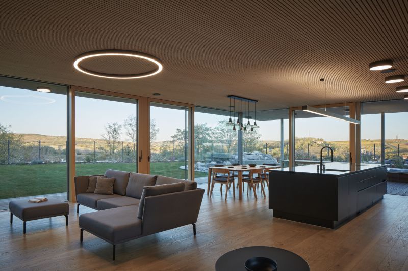 DrevoaStavby.cz Rozlehlá přízemní dřevostavba DrevoaStavby.cz Rozlehlá přízemní dřevostavba