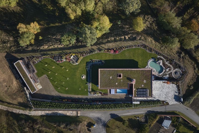 DrevoaStavby.cz Rozlehlá přízemní dřevostavba DrevoaStavby.cz Rozlehlá přízemní dřevostavba