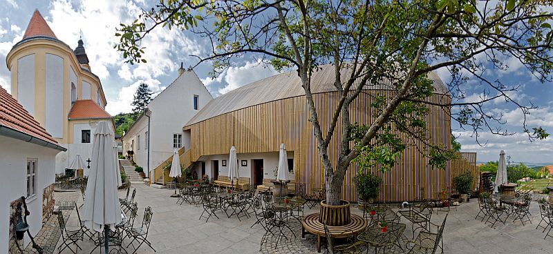 rekonstrukce-fary-cafe-fara-panorama