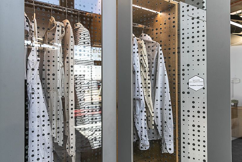 Iva-Bastlova-detail-vyplne-dvirek-Trachea