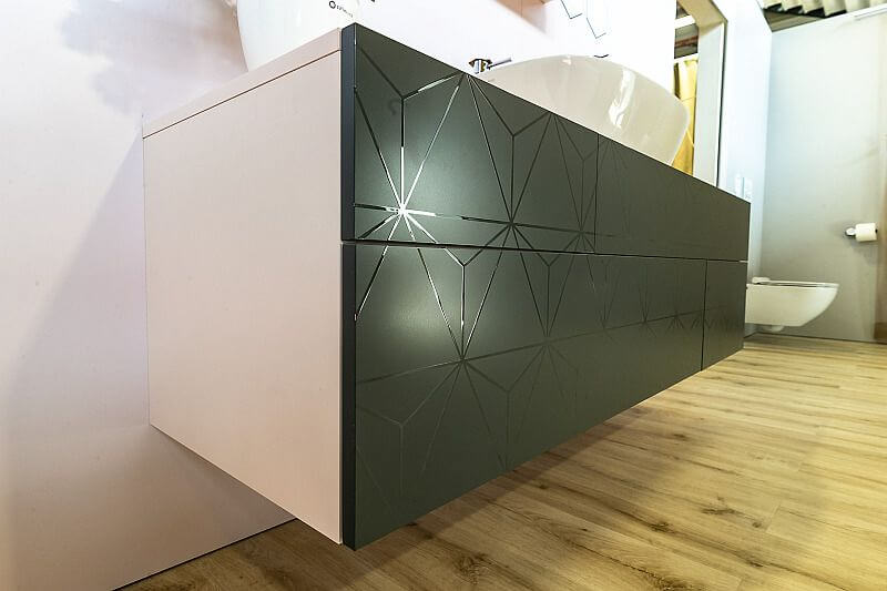 Iva-Bastlova-digitalni-tisk-leskem-Trachea