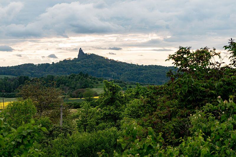 drevostavba-v-raji-vyhled-na-Trosky