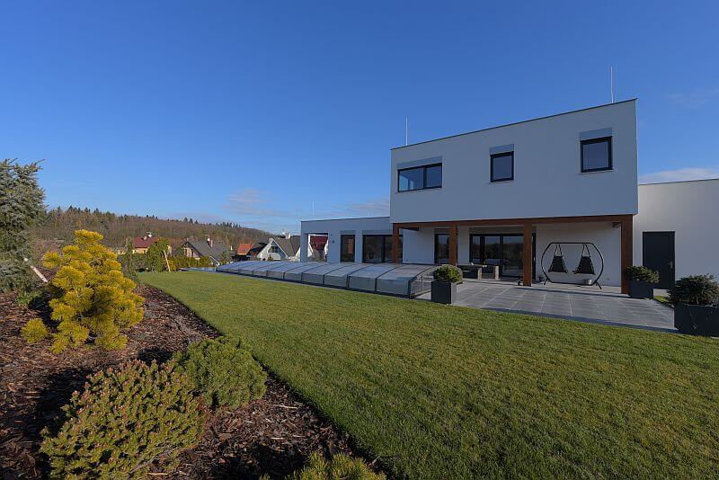 Haas-Fertigbau-soucasna-moderni-drevostavba