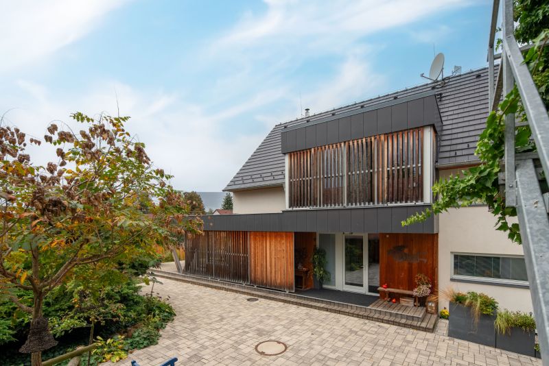 DrevoaStavby.cz Nízkoenergetická dřevostavba NOVATOP ve vesnické zástavbě DrevoaStavby.cz Nízkoenergetická dřevostavba NOVATOP ve vesnické zástavbě