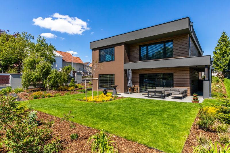 DrevoaStavby.cz Rekonstrukce zděného domu na sendvičovou dřevostavbu DrevoaStavby.cz Rekonstrukce zděného domu na sendvičovou dřevostavbu zahrada