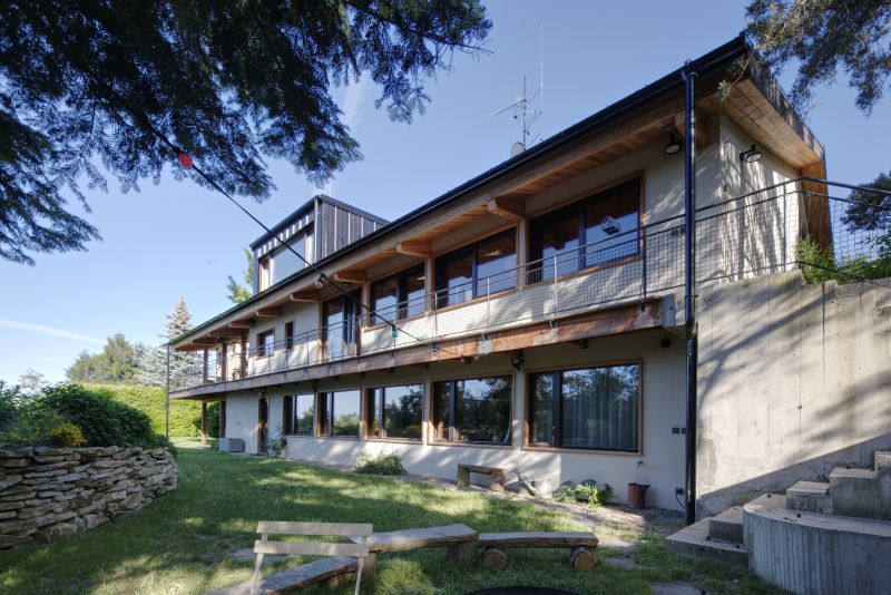 DrevoaStavby.cz Zrekonstruovaná dřevostavba pro umělce DrevoaStavby.cz Zrekonstruovaná dřevostavba pro umělce