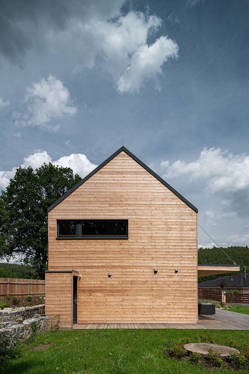 dum-slapska-prehrada-stit-domu