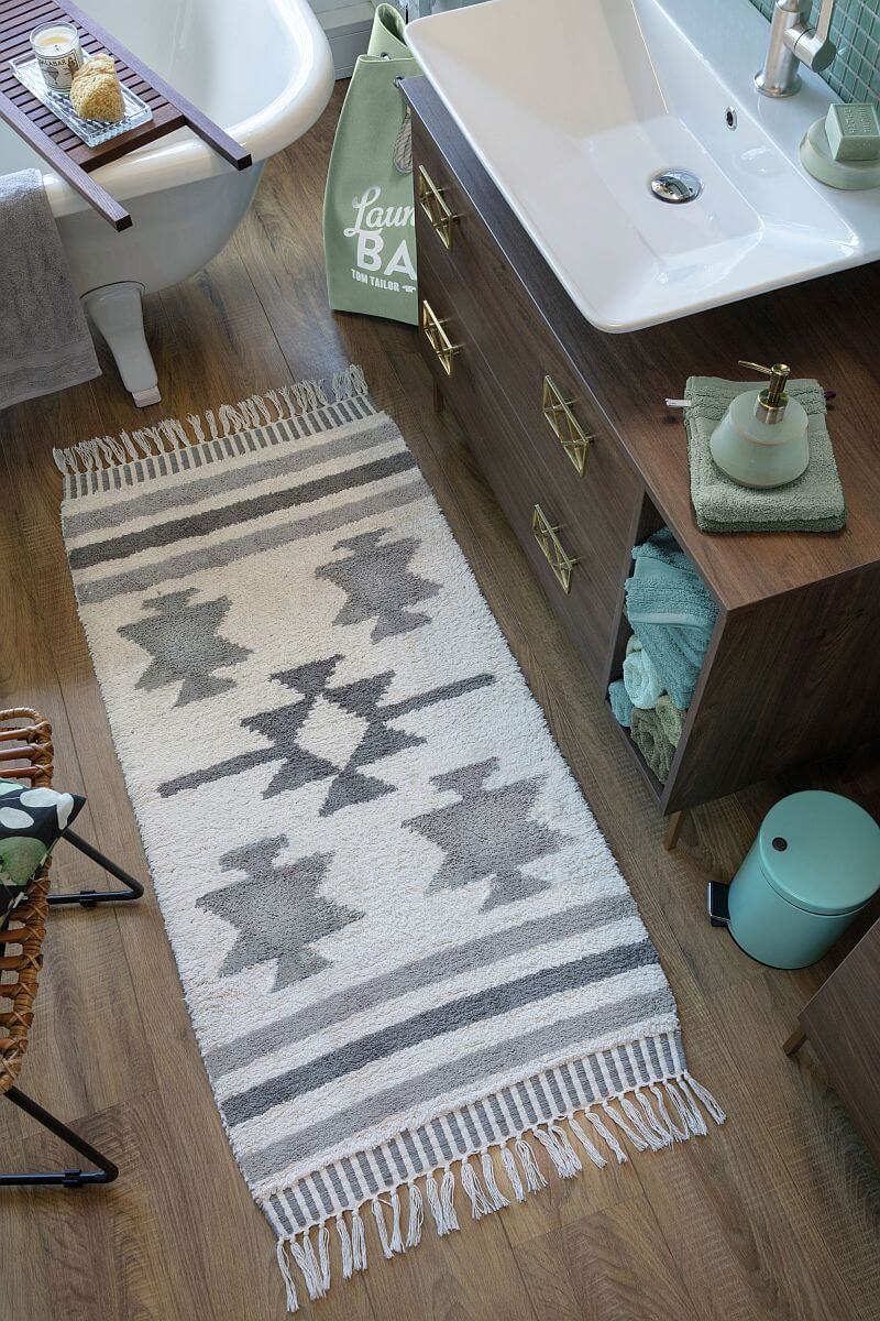 serial-textilii-koberec-Ethno-koupelna