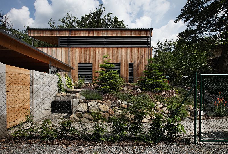 moderni-individualni-drevostavba-u-branky