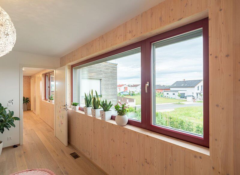 moderni-patrova-drevostavba-pruchod