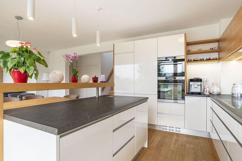 moderni-drevostavba-prodesi-domesi-kuchynska-linka