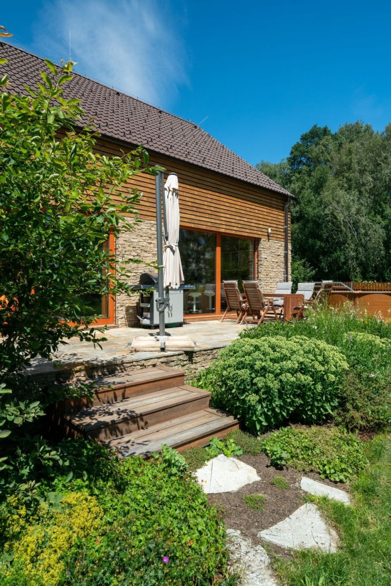 DrevoaStavby.cz | Sendvičová dřevostavba se šmrncem chalupy DrevoaStavby.cz | Sendvičová dřevostavba se šmrncem chalupy