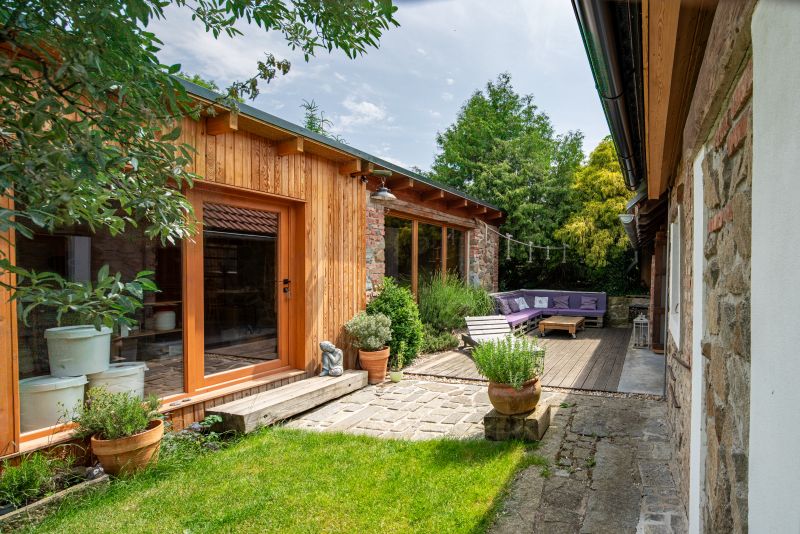 DrevoaStavby.cz Dřevostavba propojená s kamenným domem DrevoaStavby.cz Dřevostavba propojená s kamenným domem