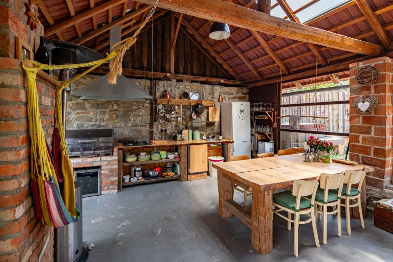 DrevoaStavby.cz Dřevostavba propojená s kamenným domem DrevoaStavby.cz Dřevostavba propojená s kamenným domem