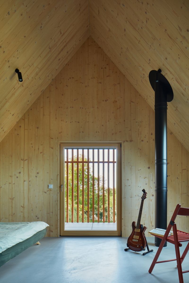 Prostorná CLT chata a dům zároveň 11 Prostorná CLT chata a dům zároveň