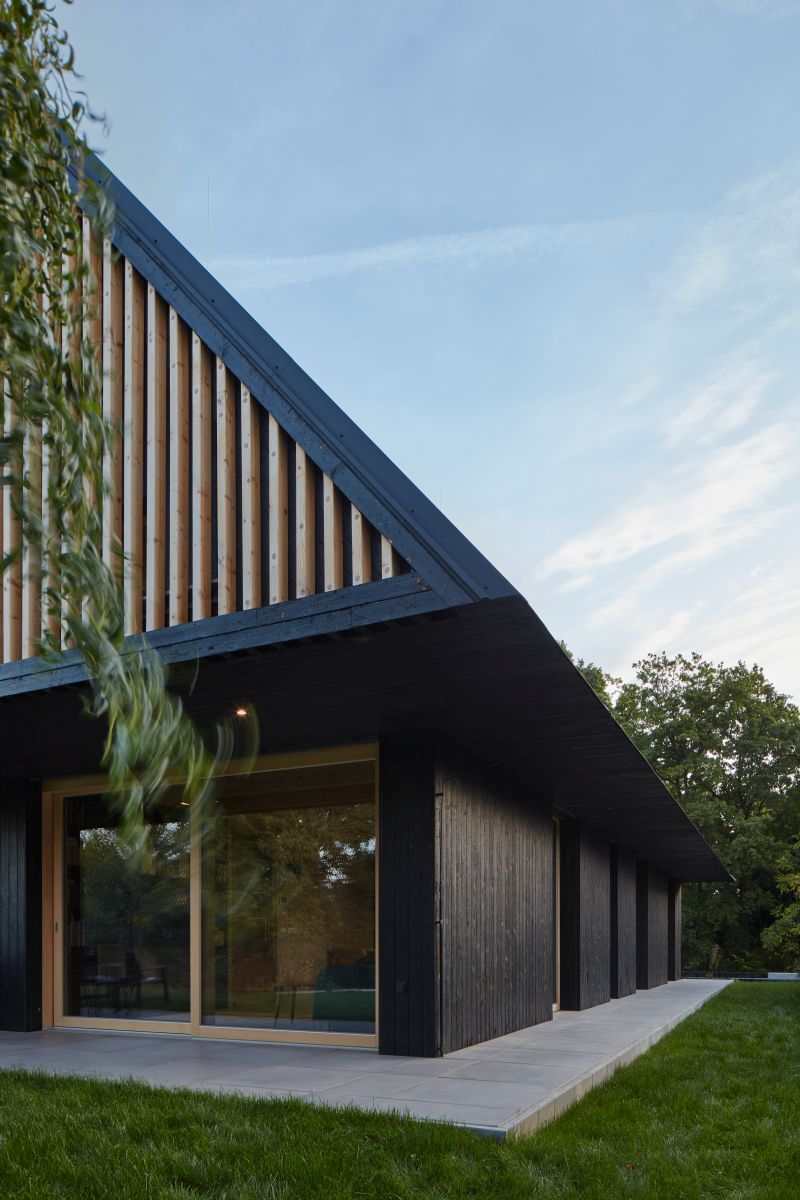 Prostorná CLT chata a dům zároveň 3 Prostorná CLT chata a dům zároveň