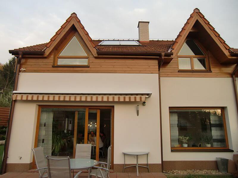 rekonstrukce-nastavba-pristavba-puvodni-domek-Morava