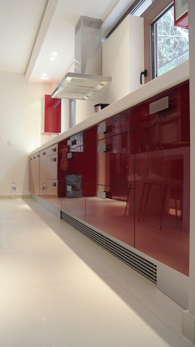 podlahovy-konvektor-kuchyne-MINIB