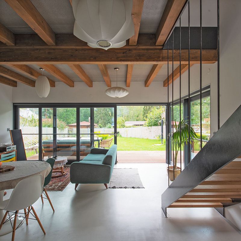 rekreacni-chata-Slapy-otevreny-prostor-na-terasu