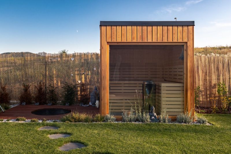 DrevoaStavby-moderni-drevostavba-LUCERN-zahradni-sauna