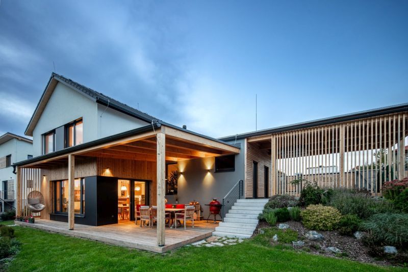 DrevoaStavby.cz Patrová dřevostavba z architektonického studia ARCHCON DrevoaStavby.cz Patrová dřevostavba z architektonického studia ARCHCON dům s terasou