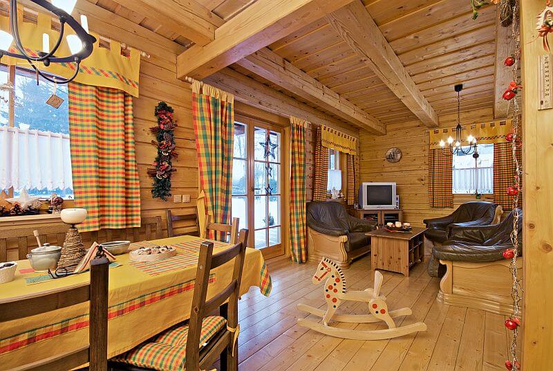 roubenka-Destne-v-Orlickych-horach-obytny-prostor