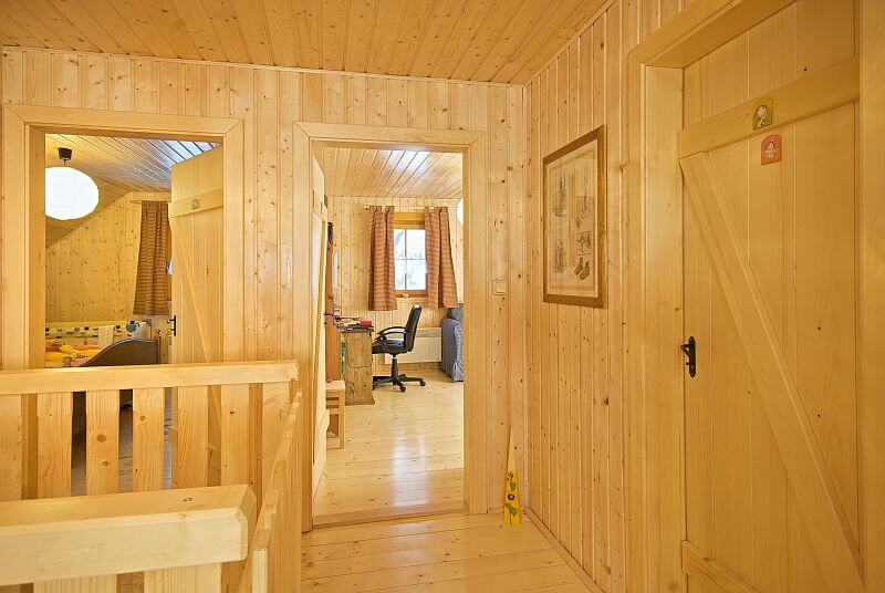 roubenka-Destne-v-Orlickych-horach-patro