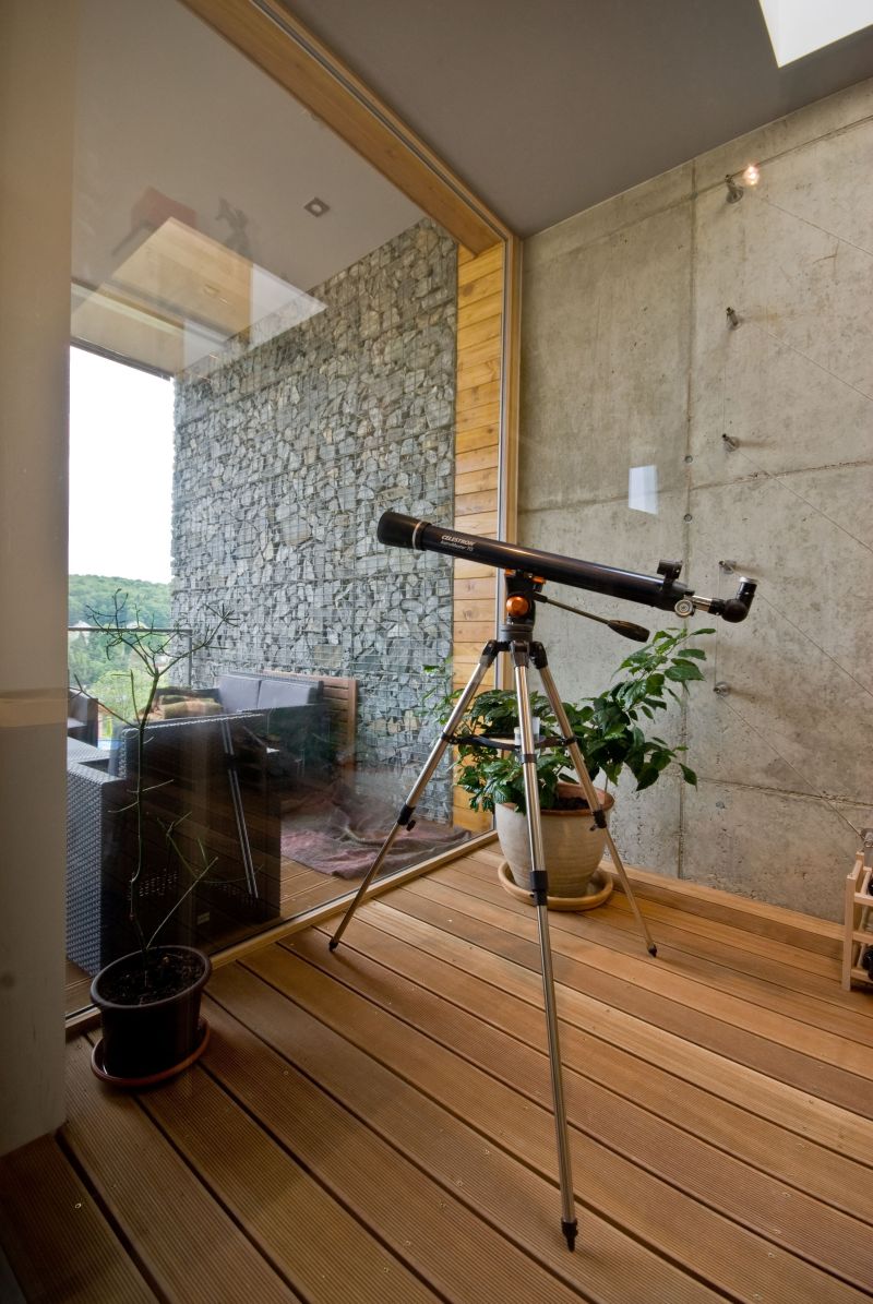 DrevoaStavby.cz | Dřevostavba zapuštěná do svahu DrevoaStavby.cz | Dřevostavba zapuštěná do svahu