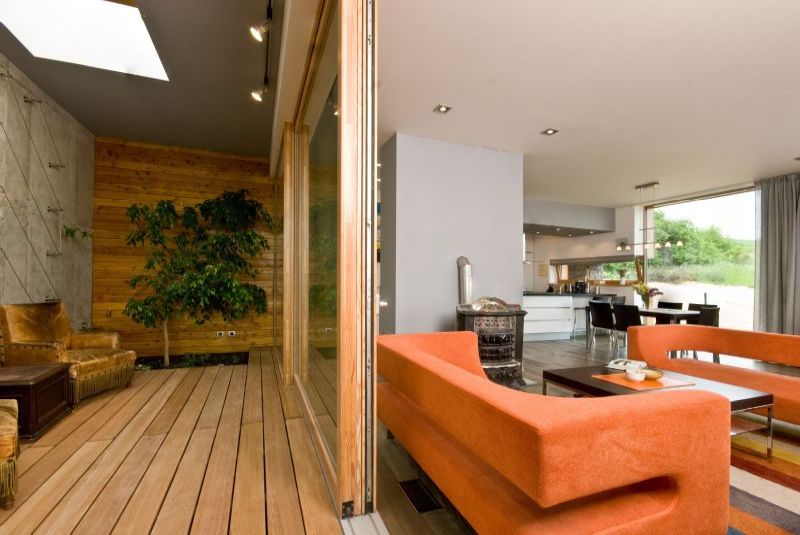 DrevoaStavby.cz | Dřevostavba zapuštěná do svahu DrevoaStavby.cz | Dřevostavba zapuštěná do svahu