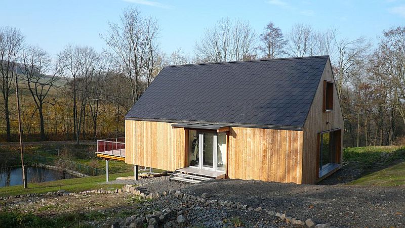 drevostavba-ve-svahu-svazity-pozemek-vyhled