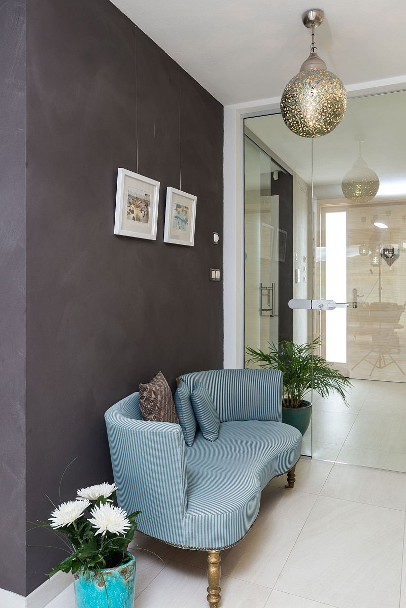 prizemni-drevostavba-ATRIUM-pohovka