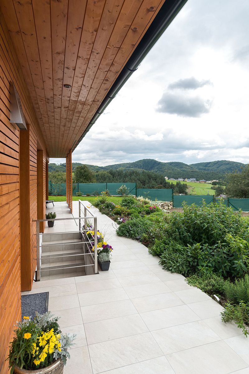 prizemni-drevostavba-ATRIUM-terasa