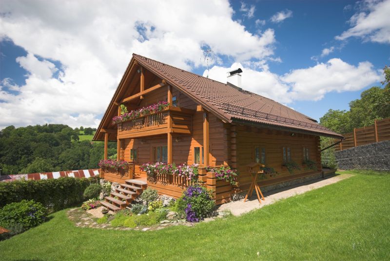 DrevoaStavby.cz | Roubenka na stráni pod lesem DrevoaStavby.cz | Roubenka na stráni pod lesem