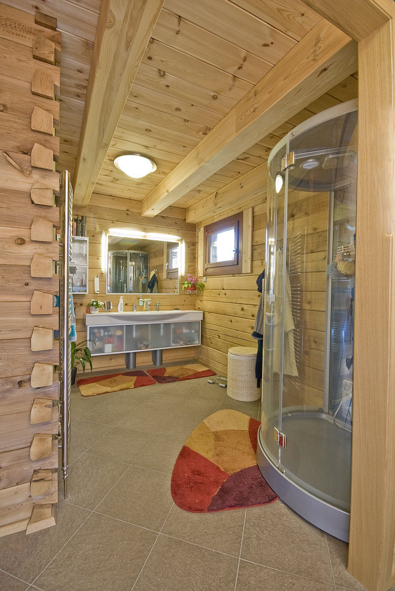 Bartos-roubeny-dum-koupelna