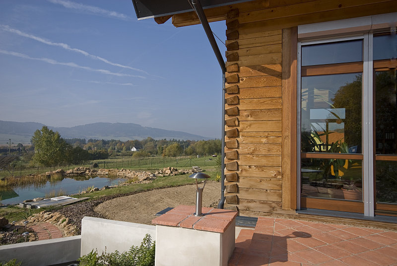 Bartos-roubeny-dum-vyhled-z-terasy