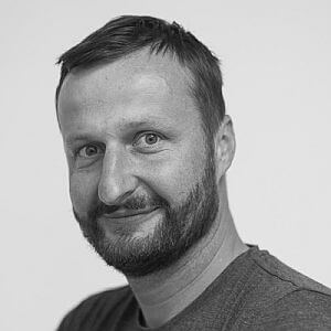 Pavel majitel drevostavby