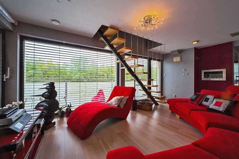 drevostavba-na-vode-houseboat-interier-obytny-prostor