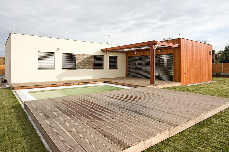 jednopodlazni-drevostavba-odkryta-terasa