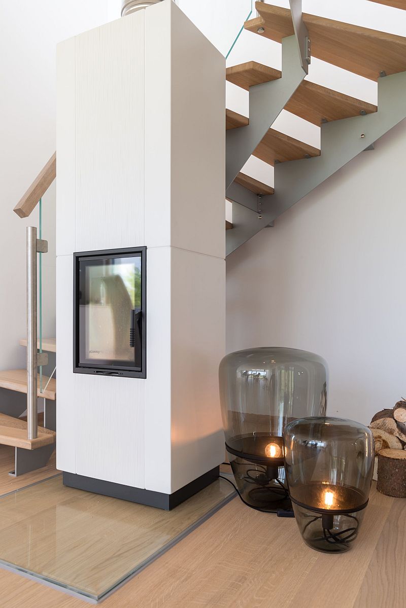 nizkoenergeticka-drevostavba-NATUR-HOUSE-interier-krbova-kamn