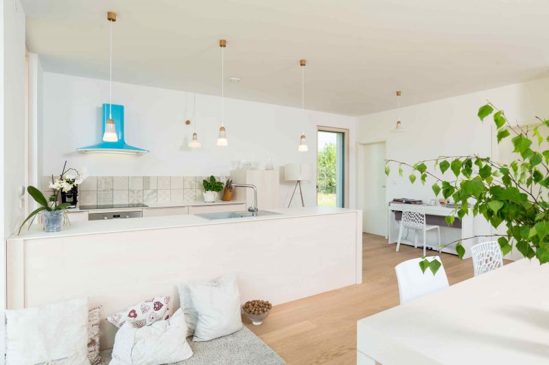 nizkoenergeticka-drevostavba-NATUR-HOUSE-interier-kuchyn-ostruvek