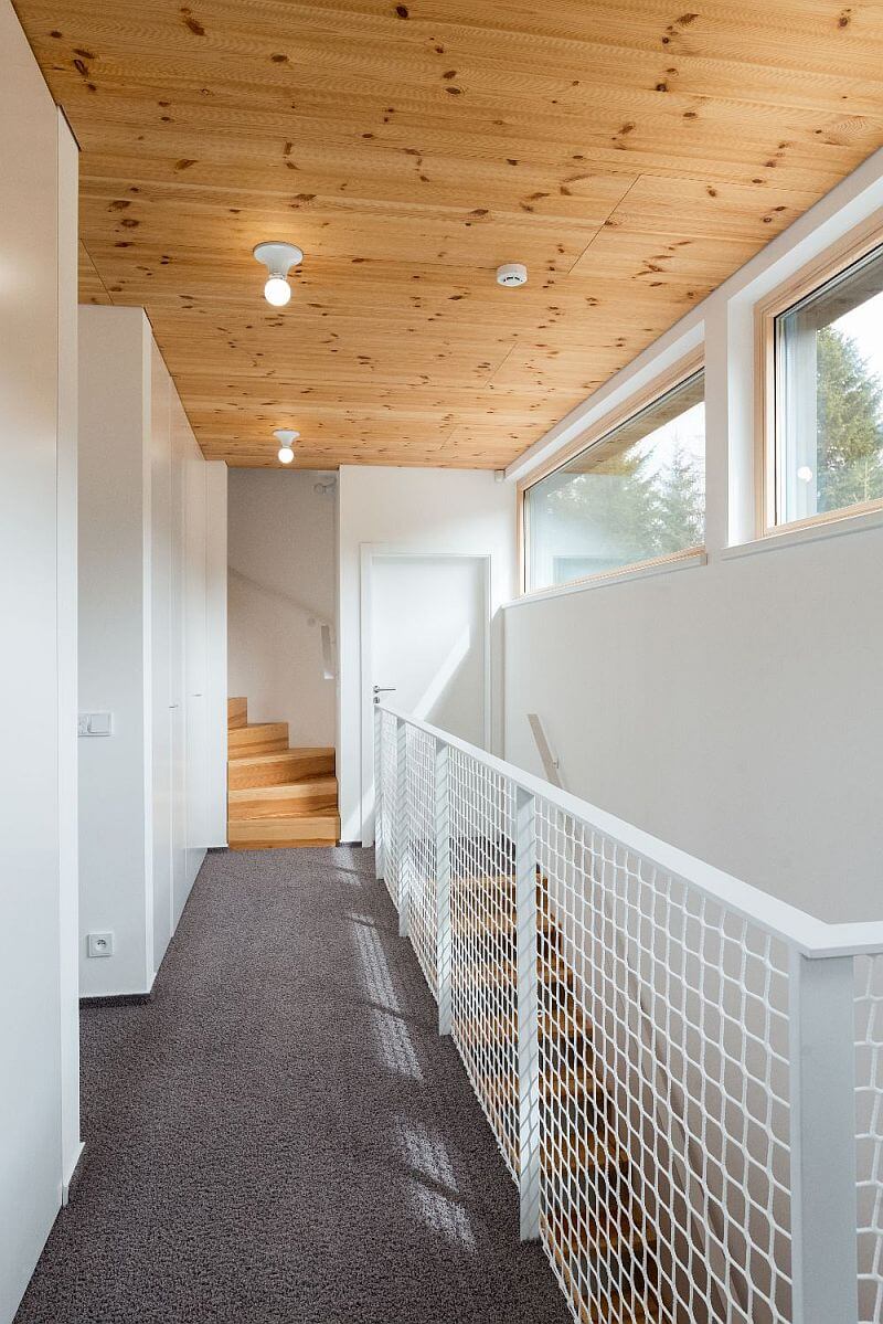 drevostavba-na-sjezdovce-interier-chodba