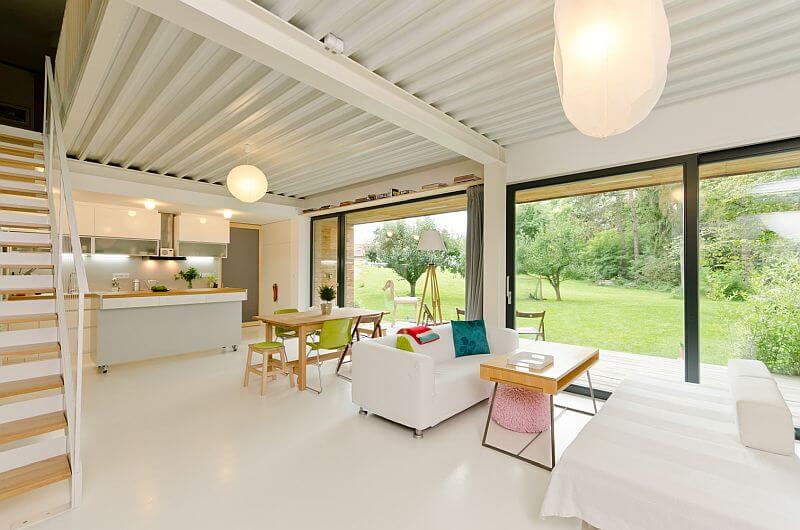 drevostavba-kombinovana-konstrukce-interier-obyvaci-pokoj