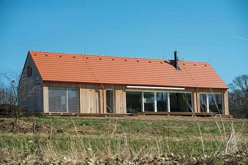 jednoducha-CLT-drevostavba-cely-dum