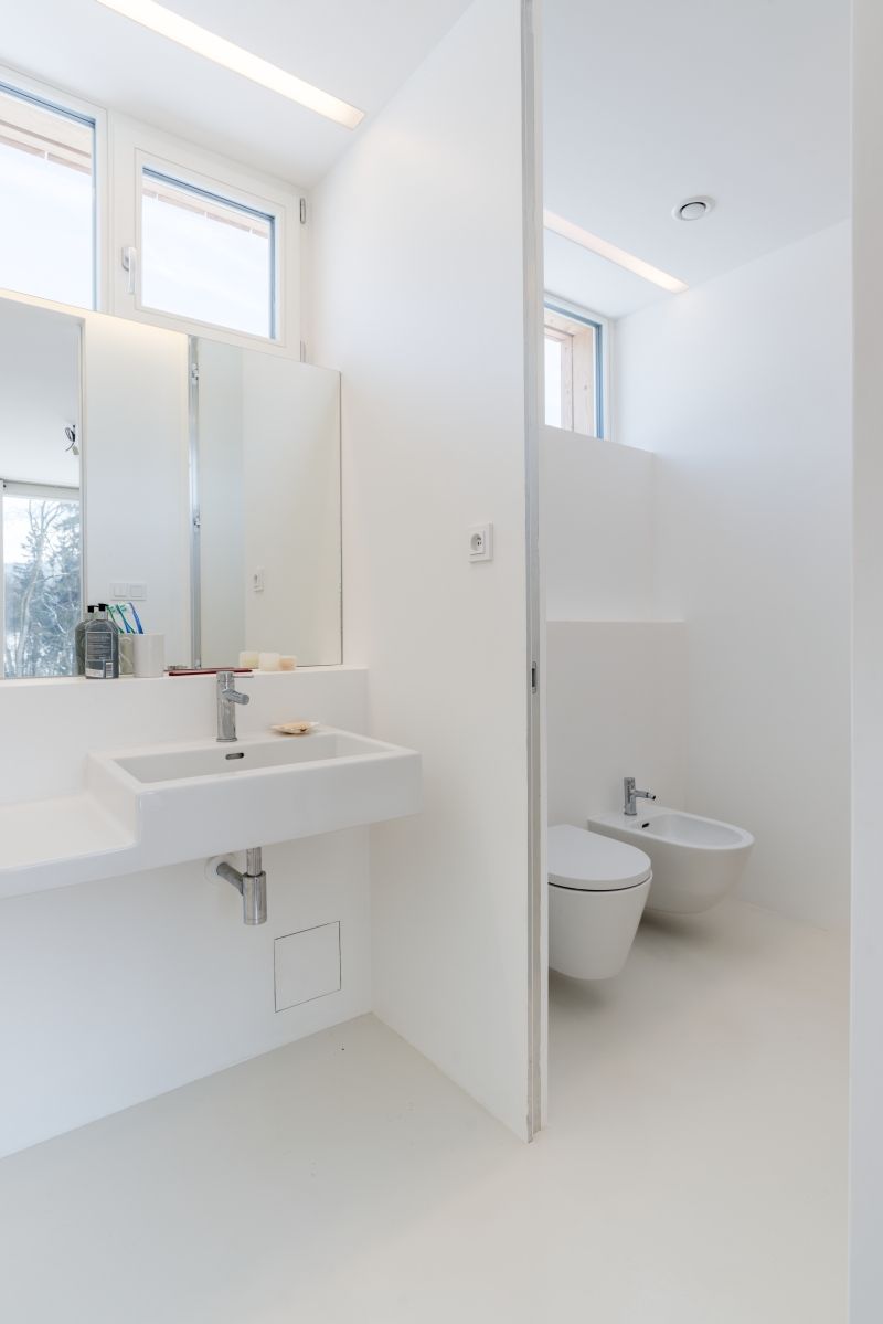 jednoducha-CLT-drevostavba-koupelna