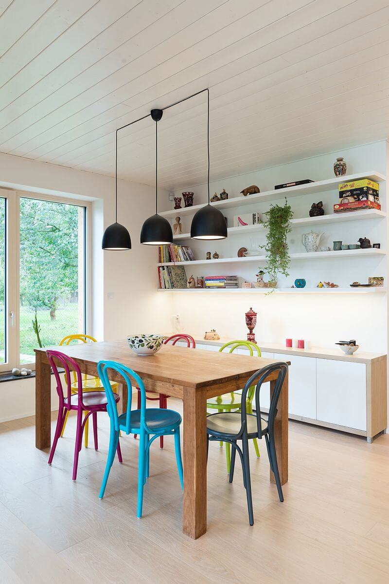 moderni-pasivni-drevostavba-interier-jidelna