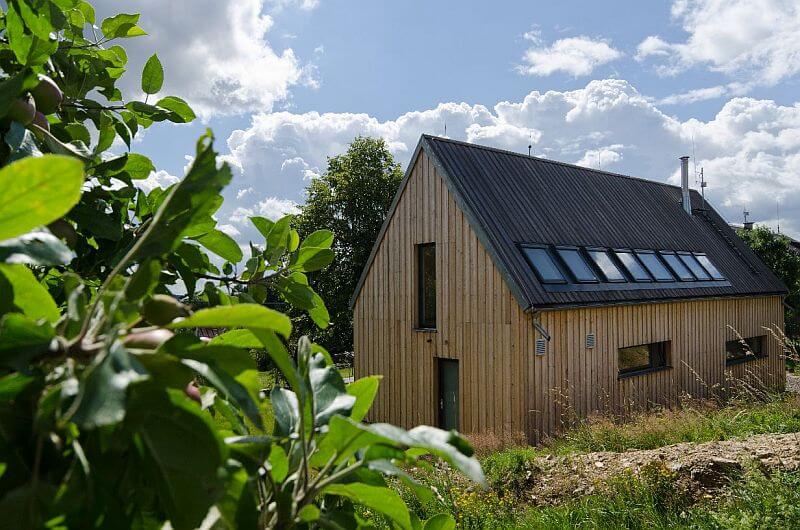 moderni-drevostavba-9-zezadu