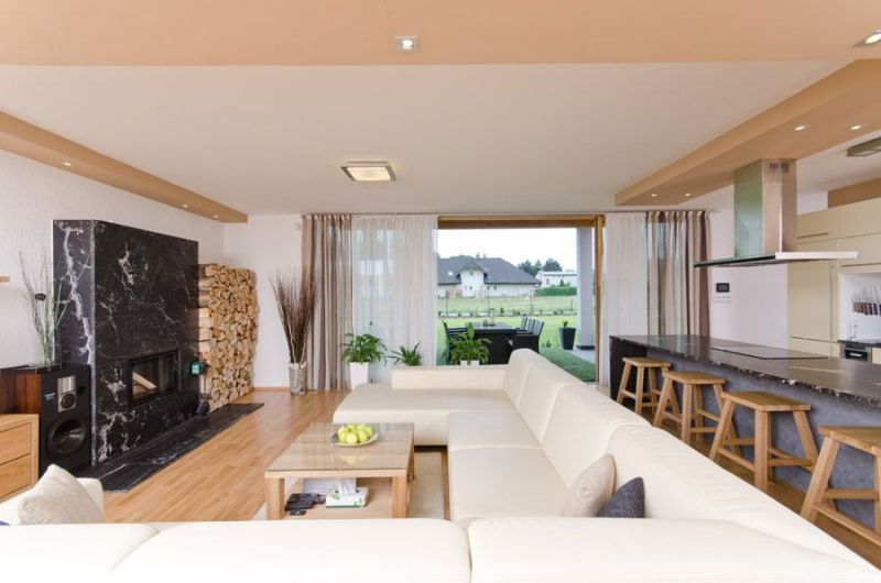 DrevoaStavby.cz | Moderní přízemní dřevostavba s fasádou z modřínu DrevoaStavby.cz | Moderní přízemní dřevostavba s fasádou z modřínu