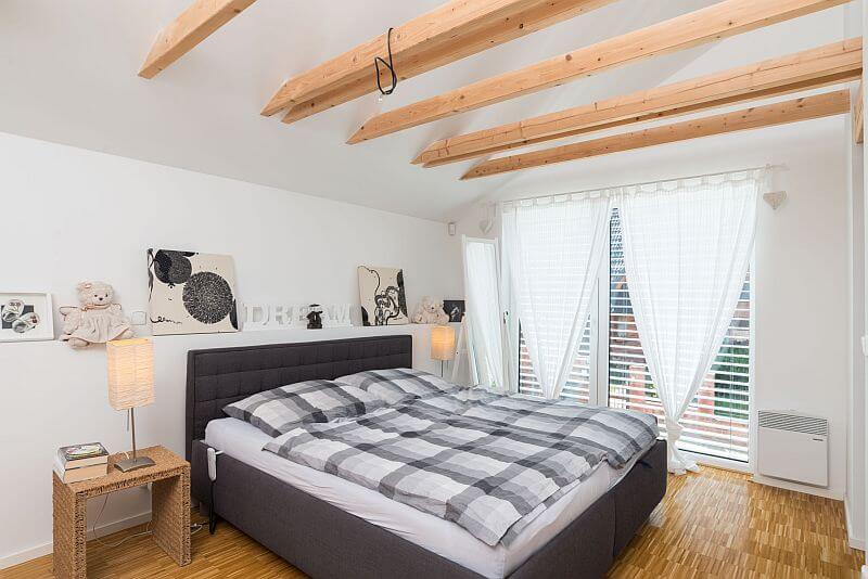 navsteva-Prodesi-Domesi-rodinny-dum-foto-loznice